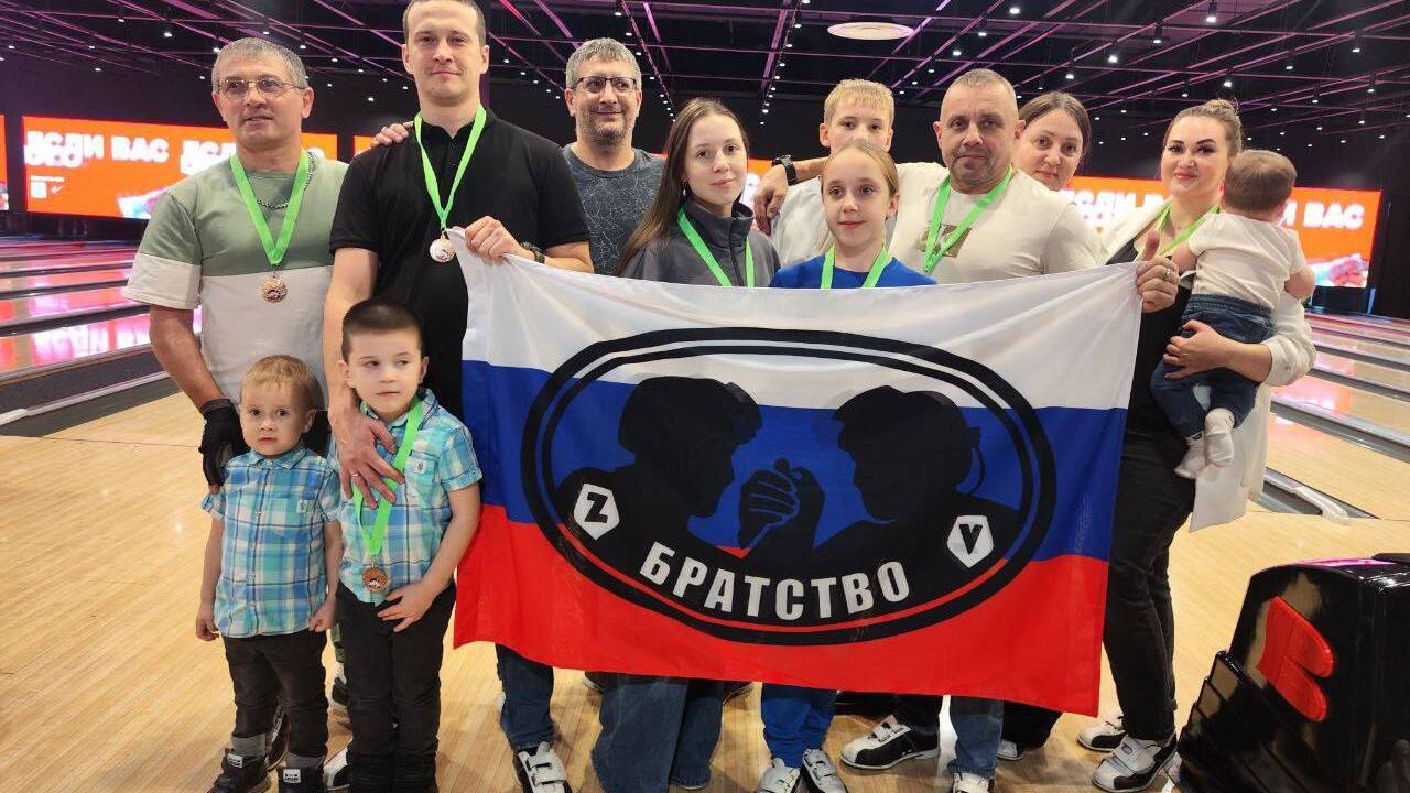 Спартакиада в честь Дня отца: Семья Ежовых в строю!